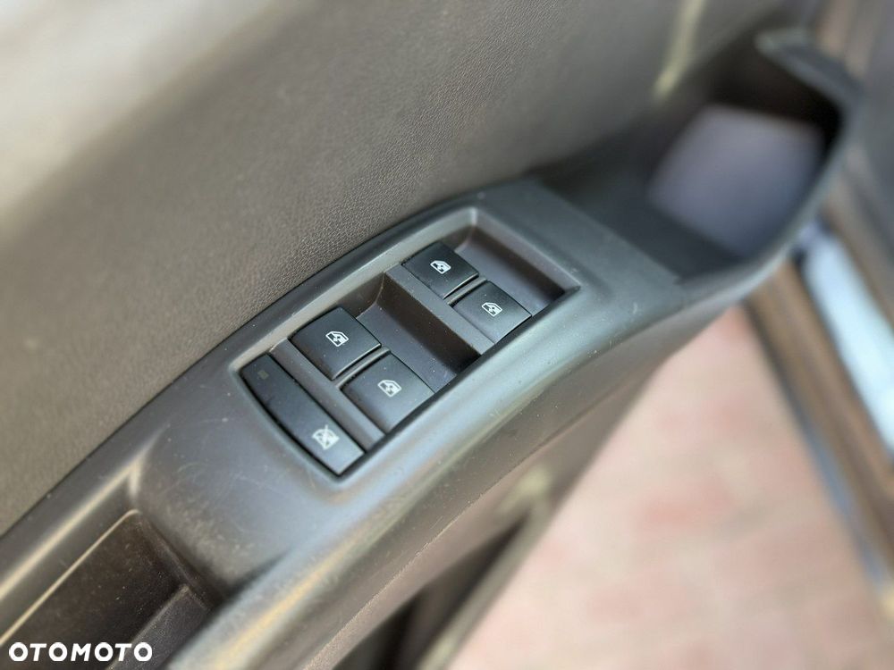 Opel Meriva 1.4 T Cosmo - 14