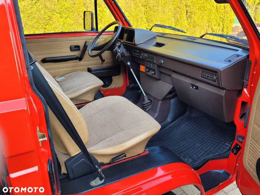Volkswagen Transporter - 5