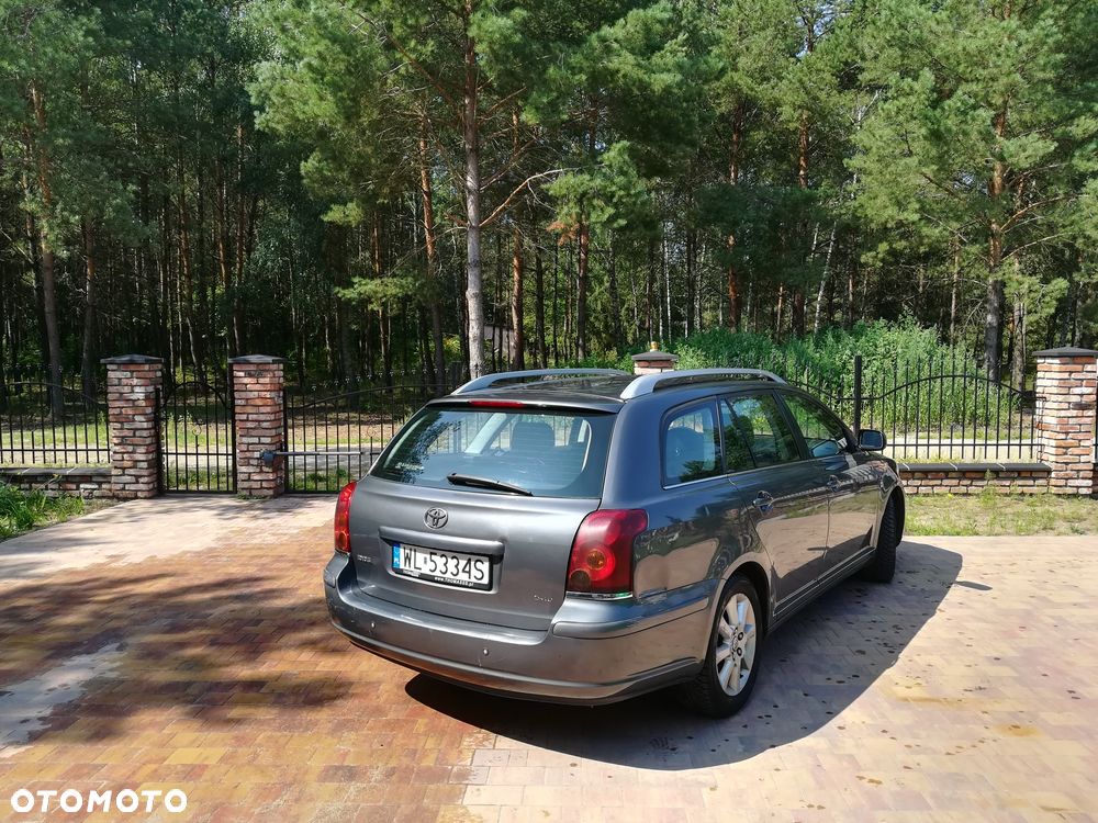 Toyota Avensis - 3