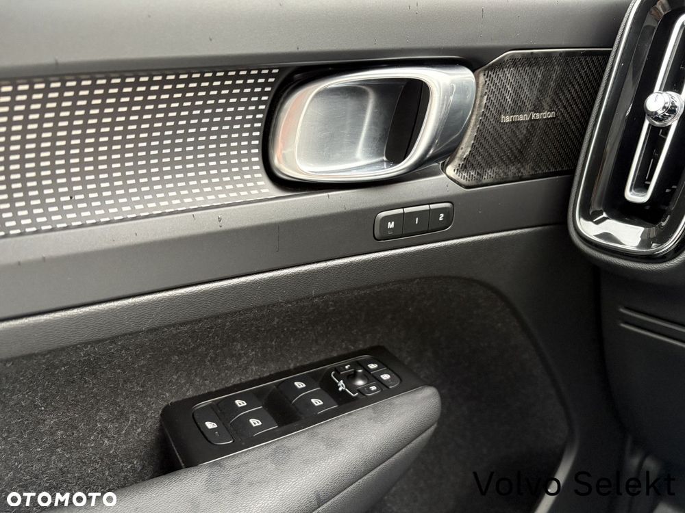 Volvo XC 40 - 18