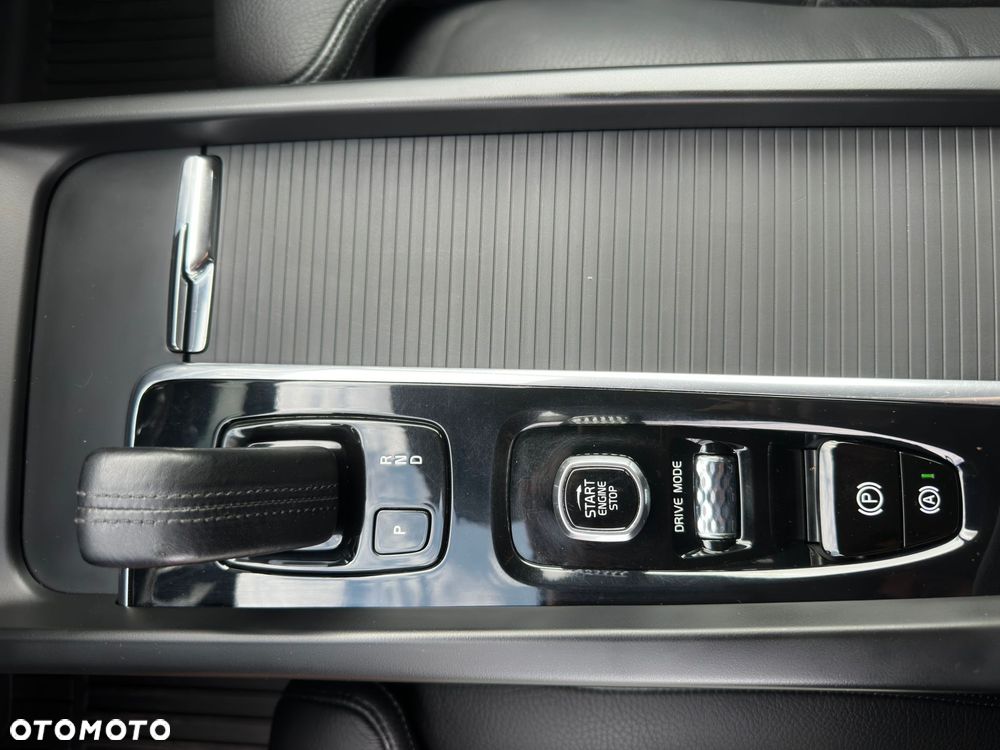 Volvo XC 60 B4 D AWD Inscription - 20