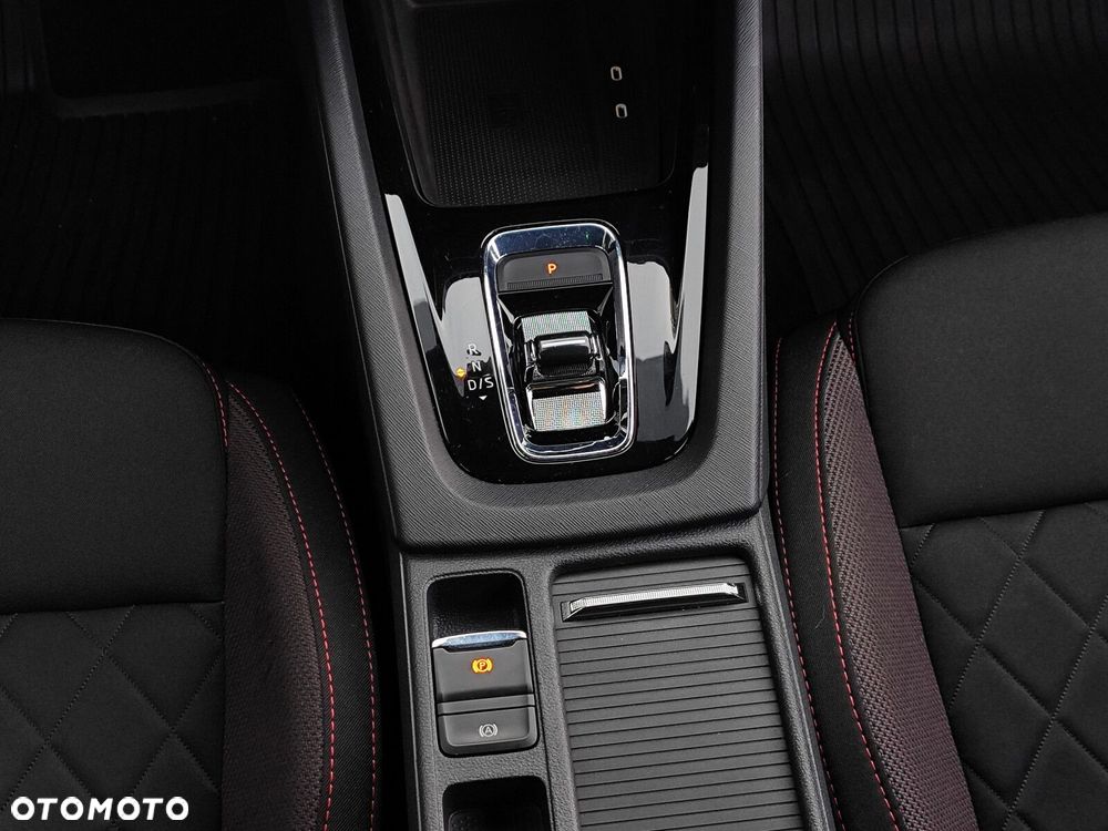 Skoda Octavia 2.0 TDI RS DSG - 22