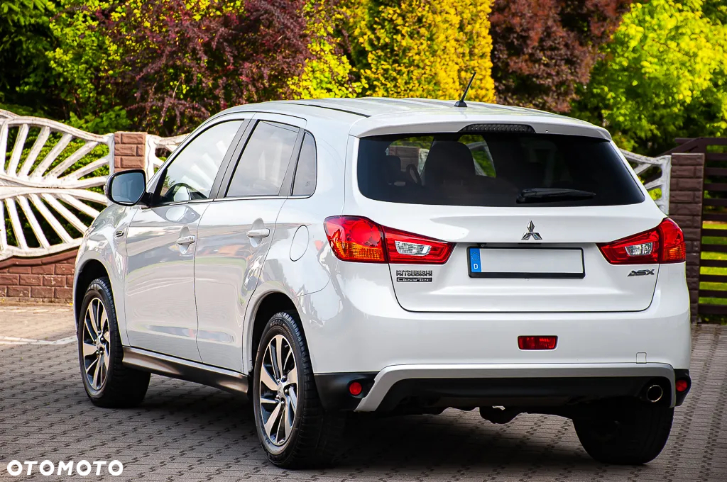 Mitsubishi ASX - 16