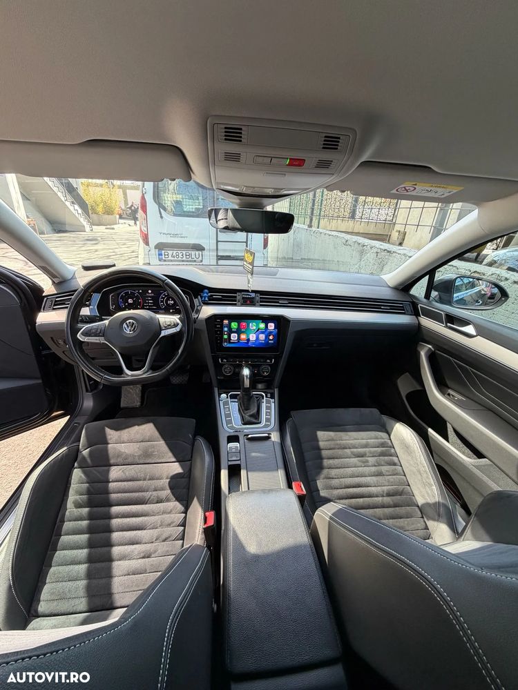 Volkswagen Passat 2.0 TDI DSG Comfortline - 12