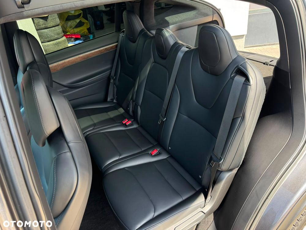 Tesla Model X Long Range - 22