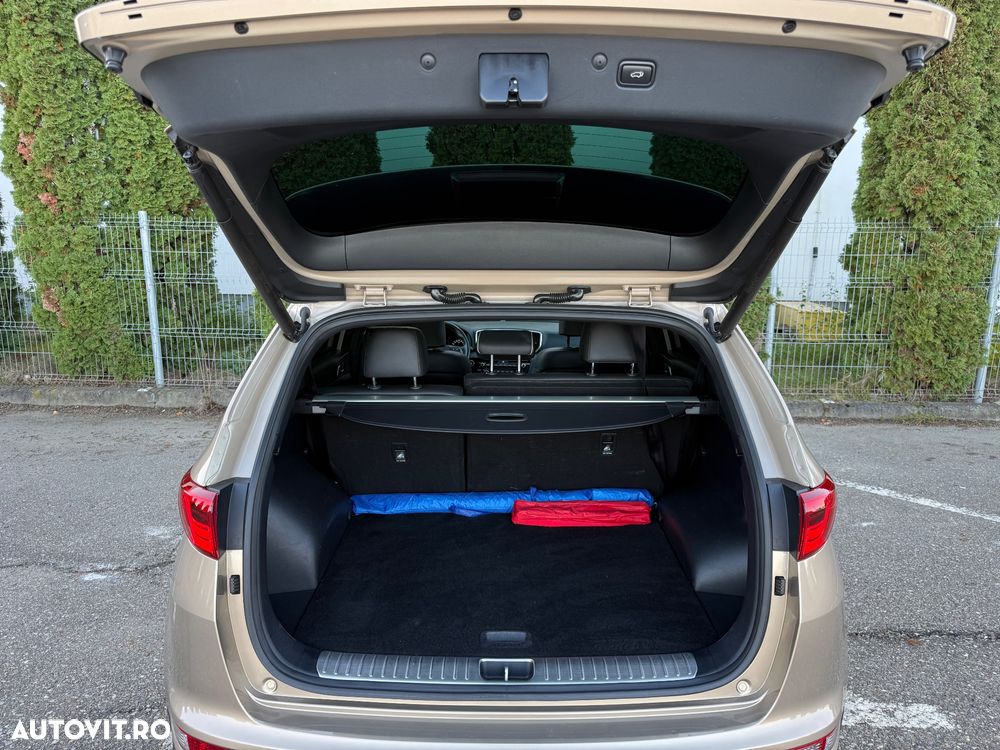 Kia Sportage 2,0 CRDI 2WD ISG Spirit - 12