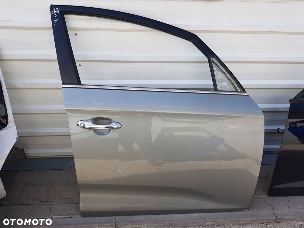 KIA CARENS IV 13-19r DRZWI PRAWE PRZÓD PRZEDNIE K3Y - 1