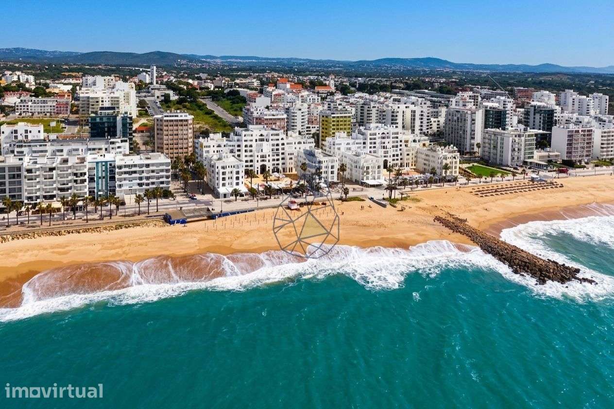 Apartamento T2 com Vista Mar Renovado na Primeira Linha da Praia em Qu - Grande imagem: 5/43