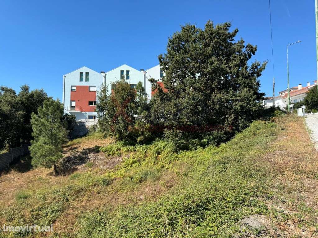 Terreno Urbano à Venda em Seia, Serra da Estrela - Grande imagem: 3/6