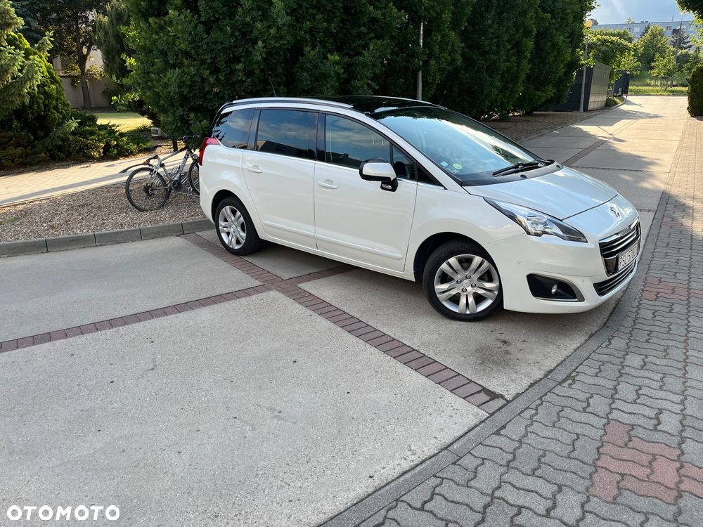 Peugeot 5008 HDI 115 Allure - 5