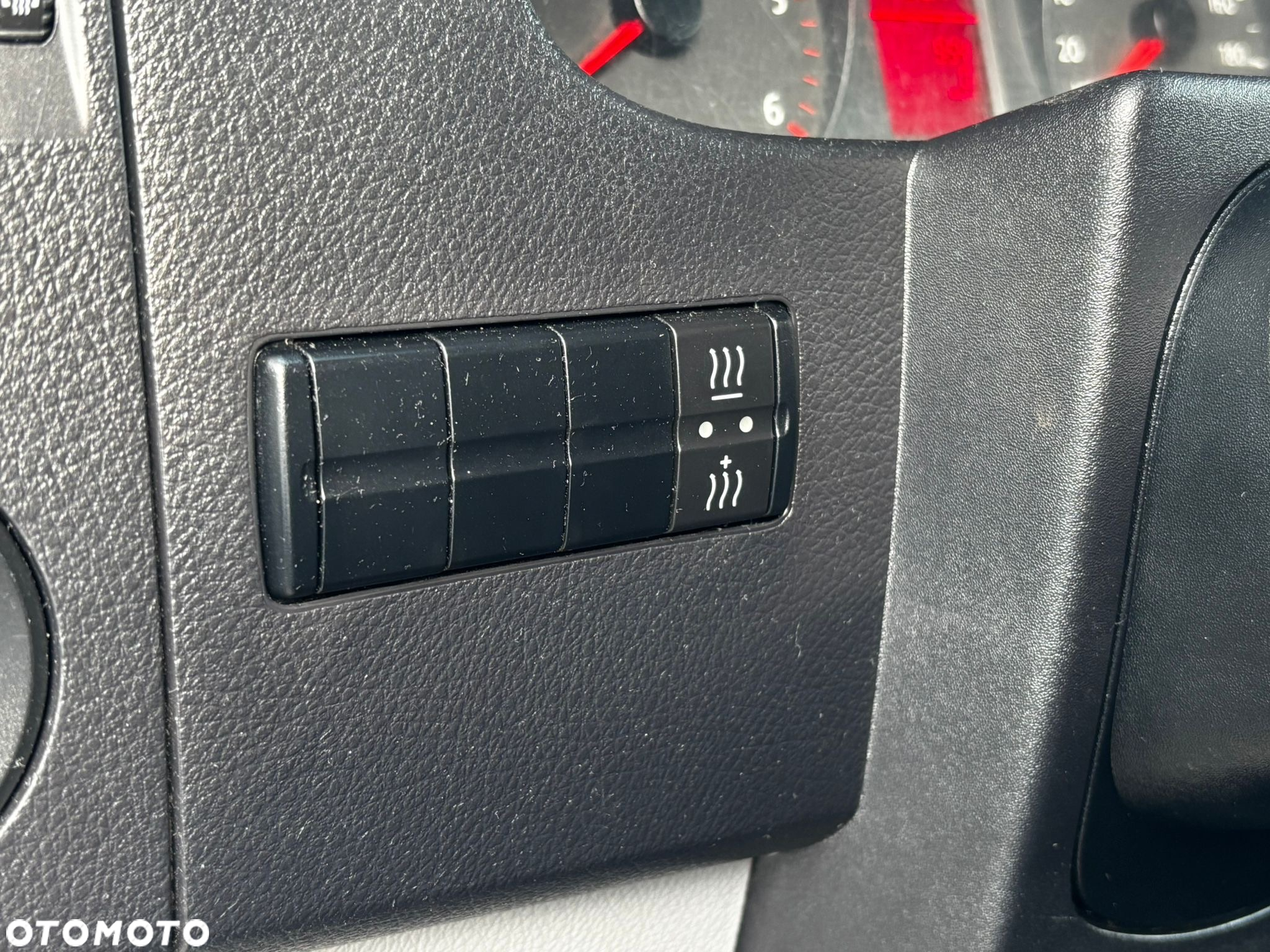 Volkswagen Crafter Doka 6 osób ze Skrzynką, Brygadówka Dubel kabina - 13