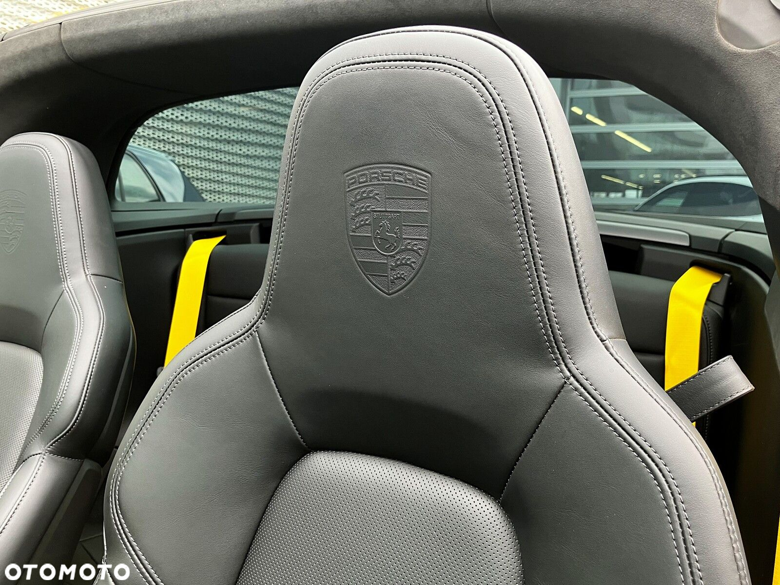 Porsche 911 Targa 4S - 38