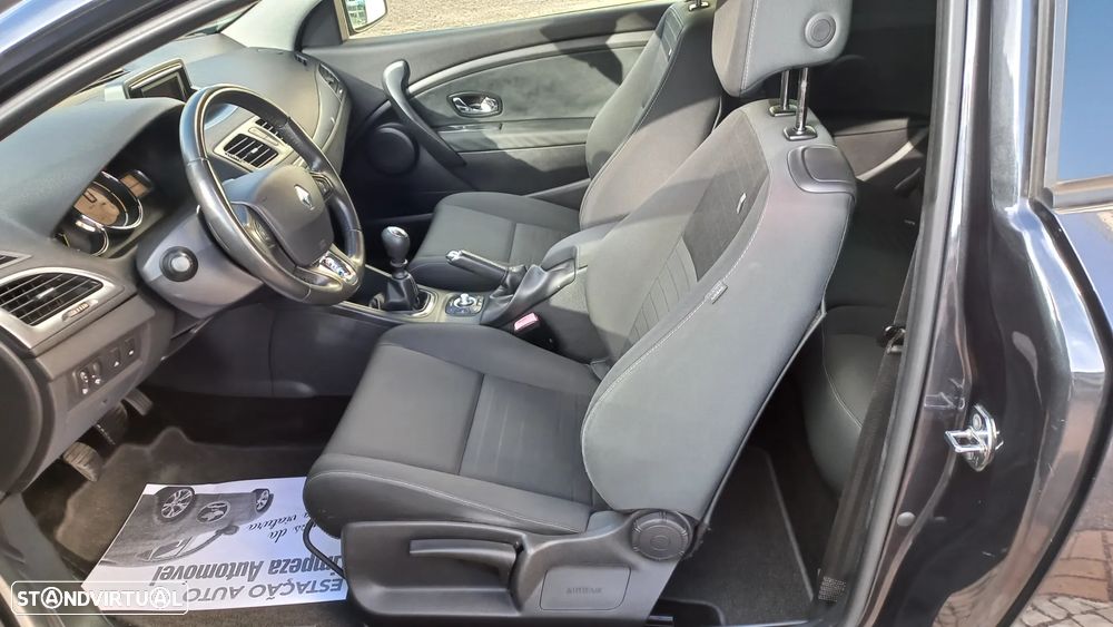 Renault Mégane Coupe 1.5 dCi Limited SS - 6