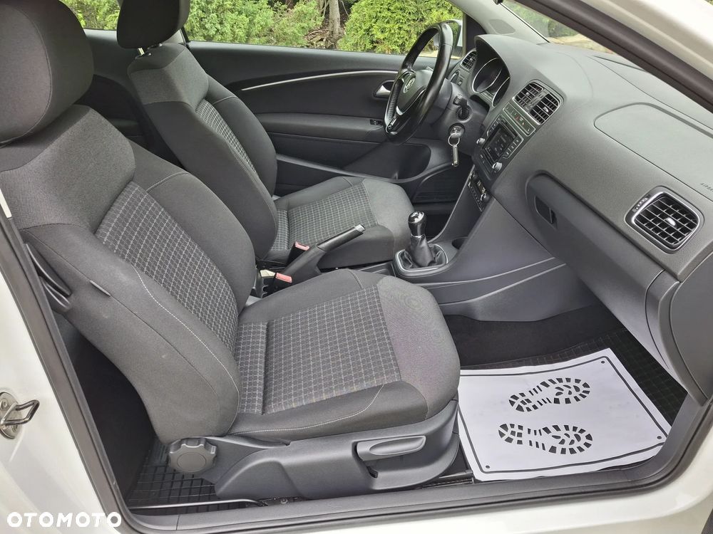 Volkswagen Polo 1.4 TDI (Blue Motion Technology) Highline - 18