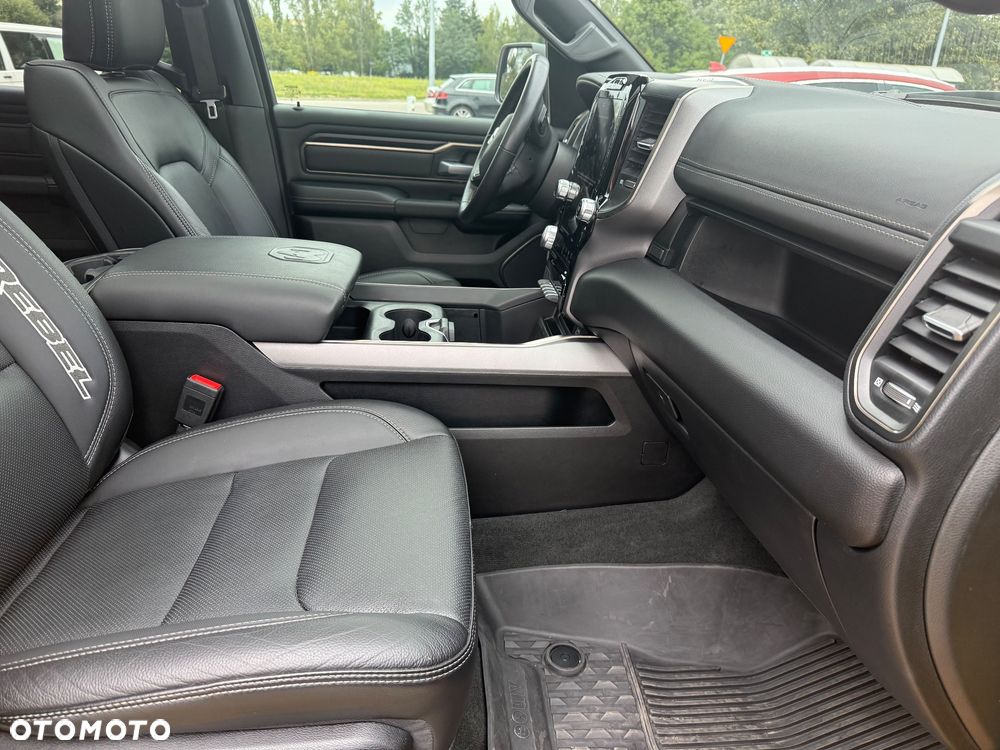 RAM 1500 Crew Cab Shortbed Rebel - 30