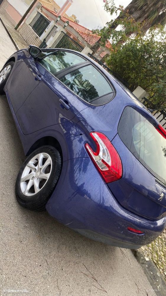 Peugeot 208 HDi 68 Like - 2