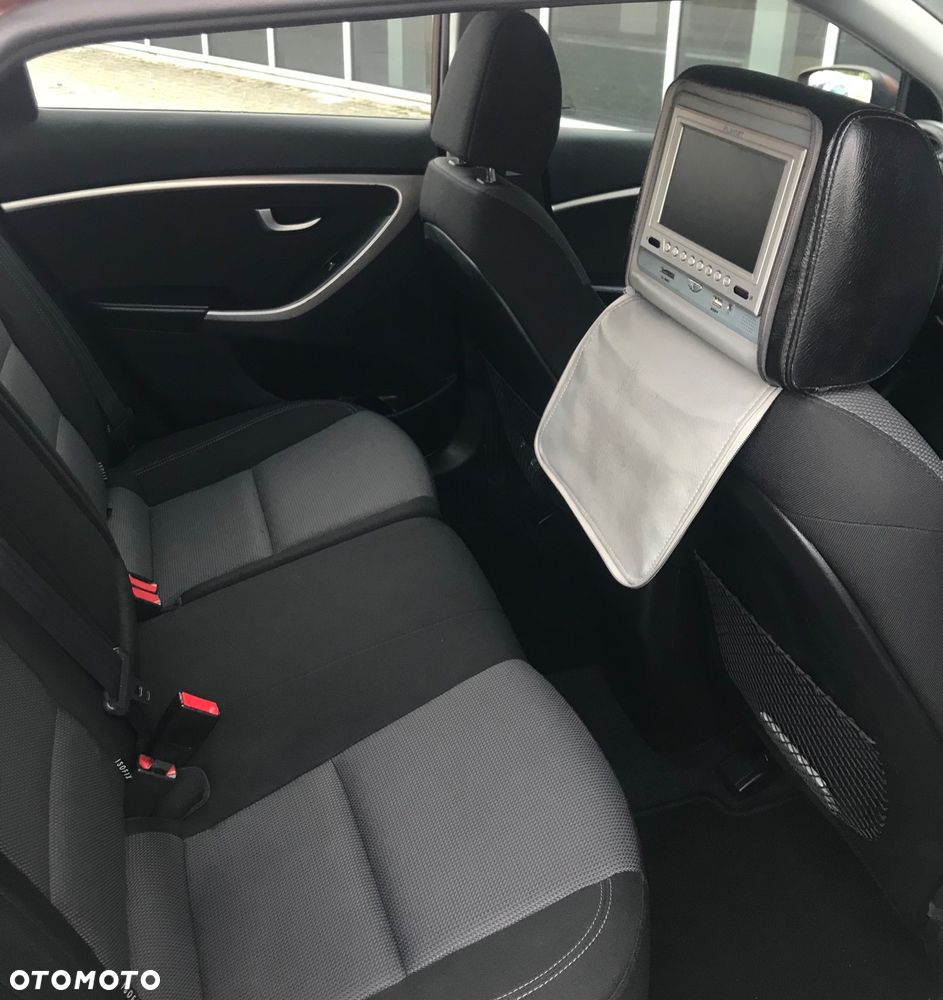 Hyundai i30 blue 1.6 CRDi Style - 20