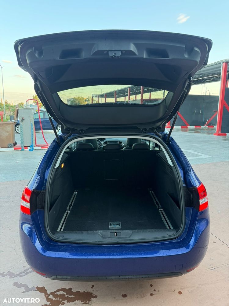 Peugeot 308 - 6