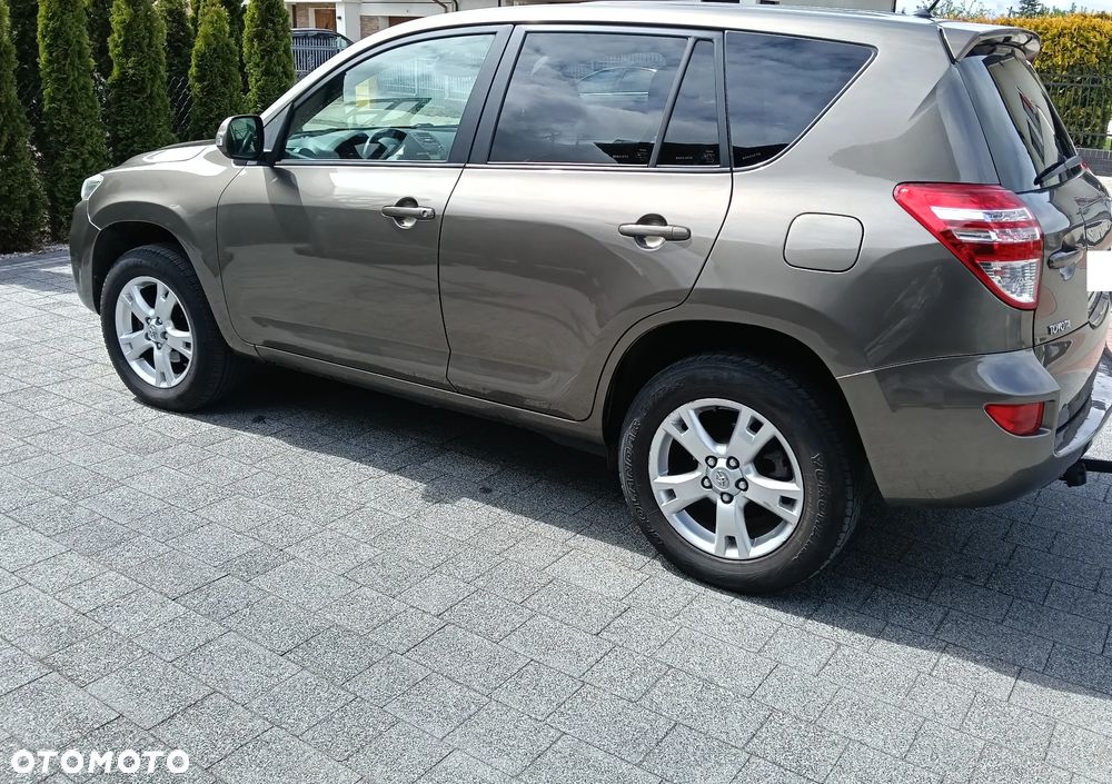 Toyota RAV4 - 5