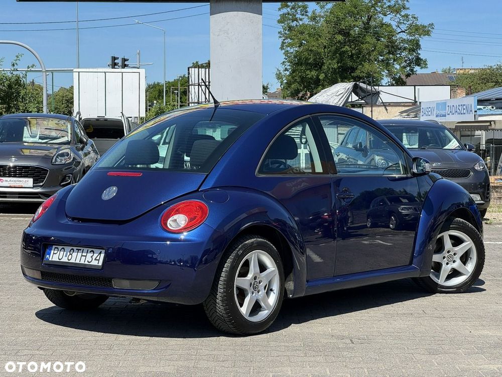 Volkswagen New Beetle 1.6 - 10