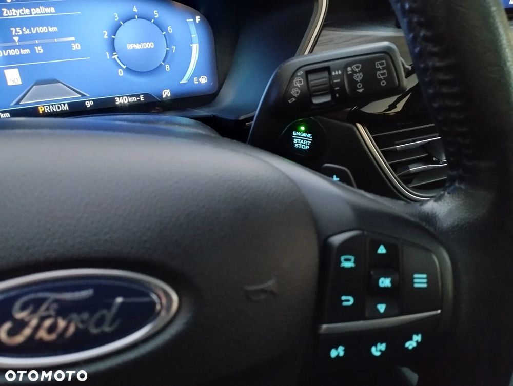 Ford Escape 2.0 EcoBoost AWD Titanium - 28