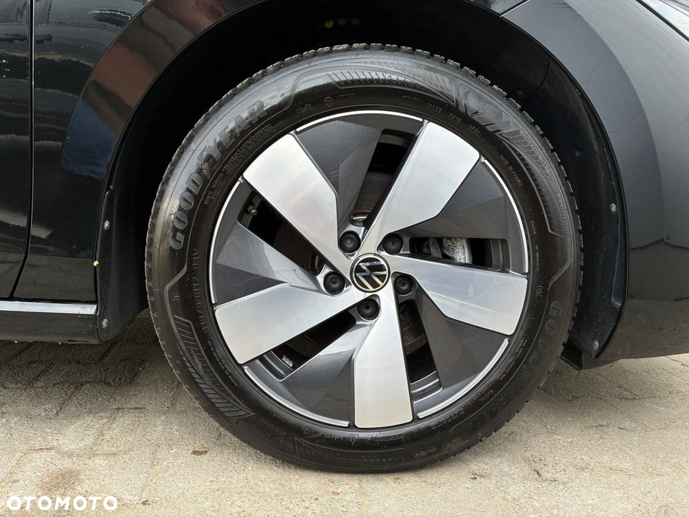 Volkswagen Passat - 36