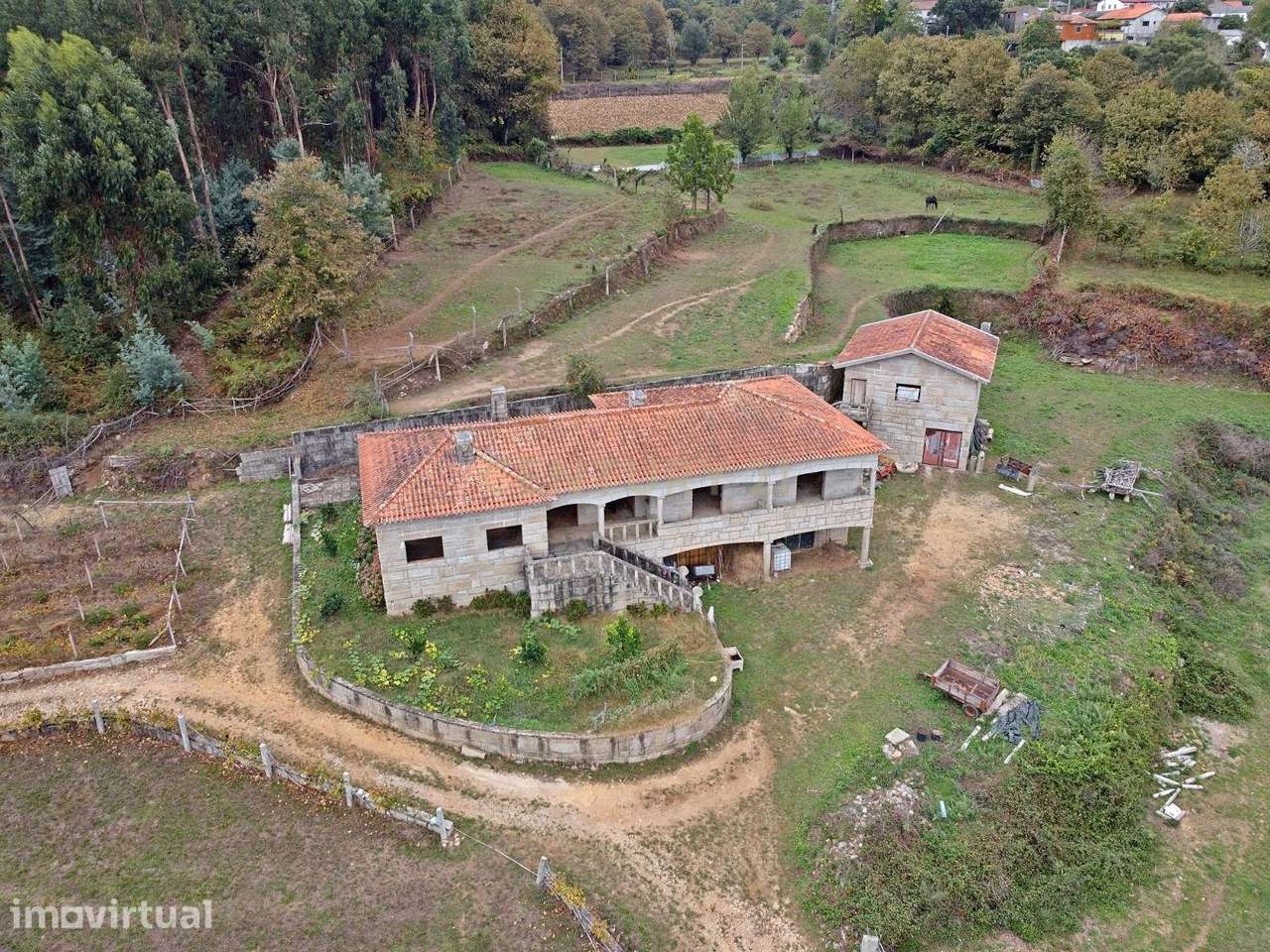 Quinta em Alvarenga, 2 moradias para terminar construção - Passadiços - Grande imagem: 2/28