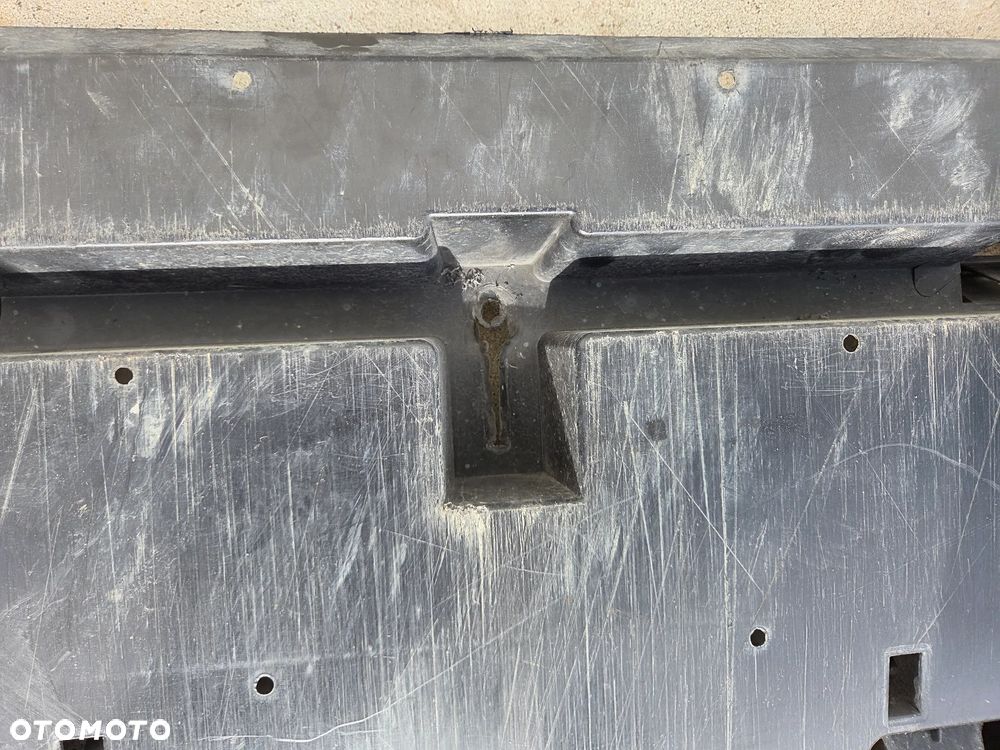 Osłona dolna pod zderzak  Citroen C4 II B7 - 12