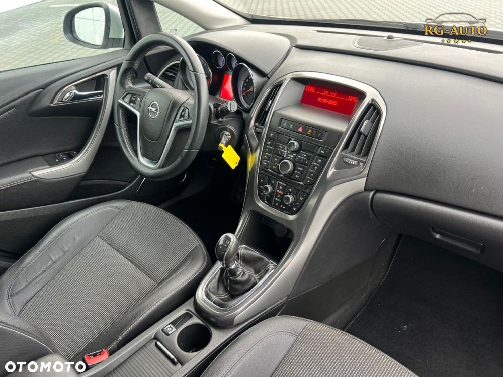 Opel Astra - 38