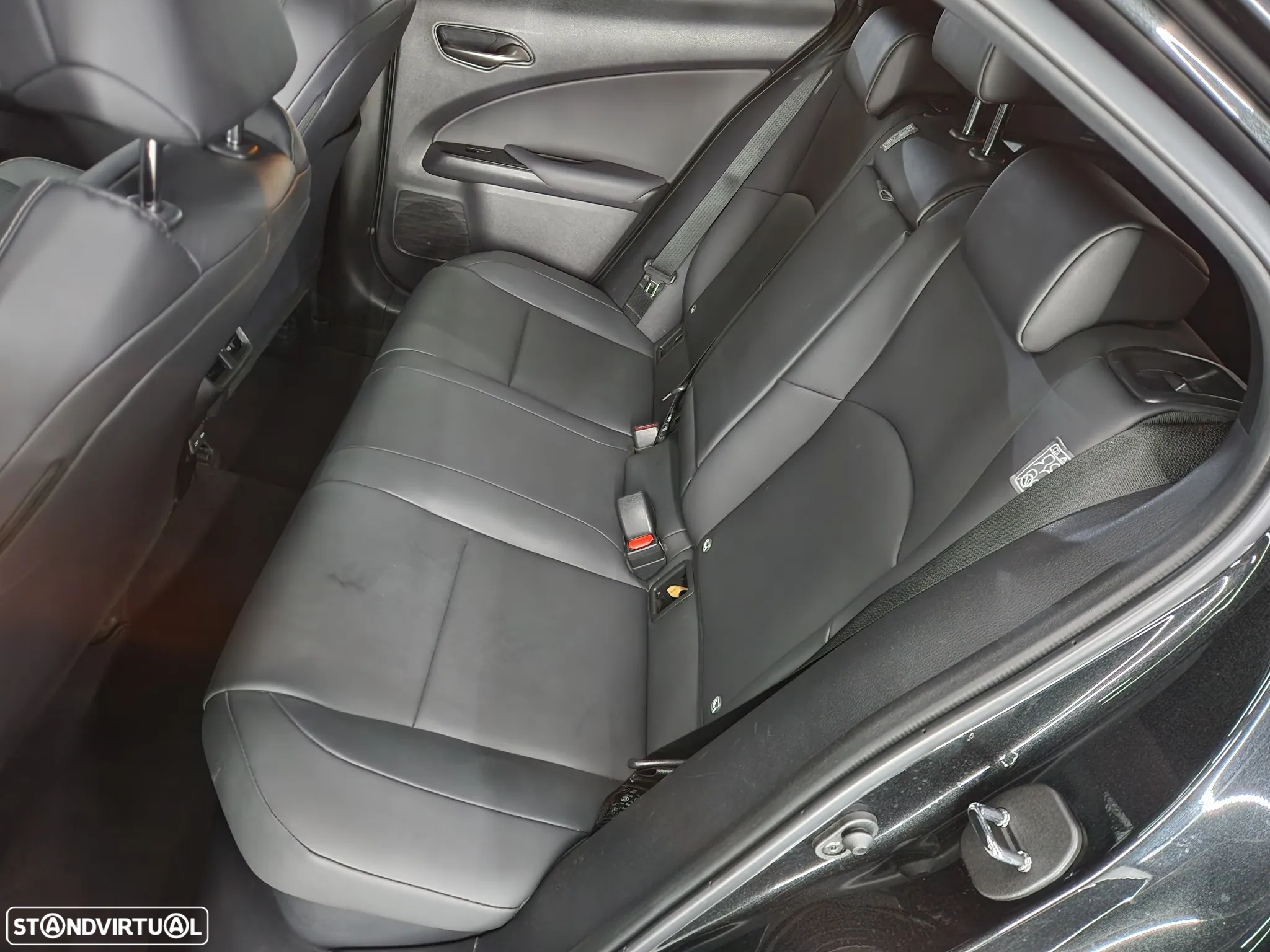 Lexus UX 250h Special Edition (LCA) - 22