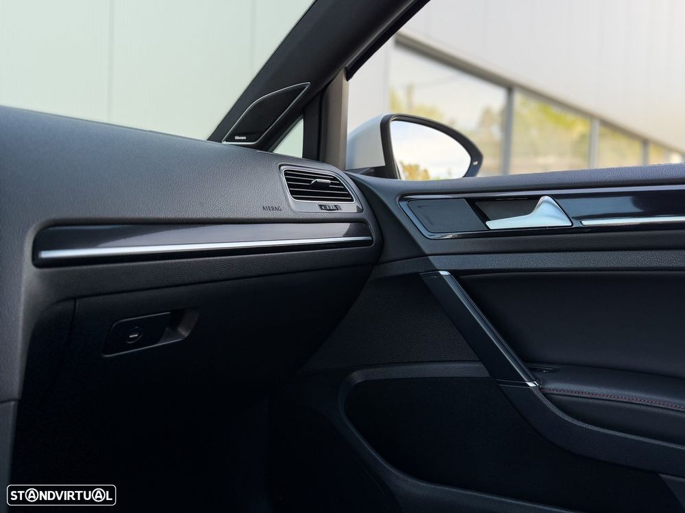 VW Golf 2.0 TSi GTi DSG Performance - 12