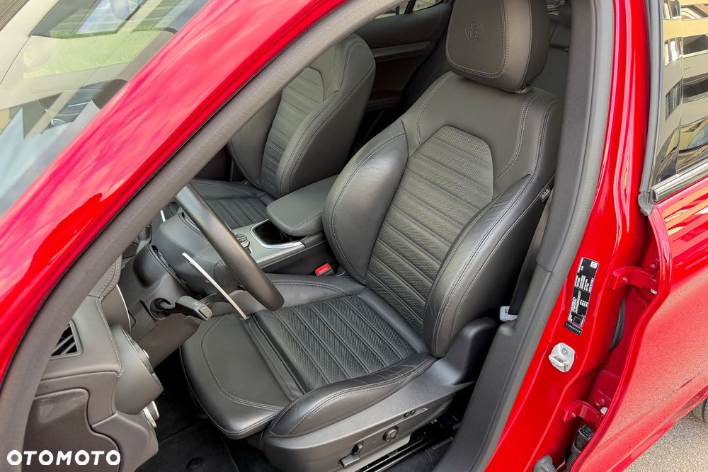 Alfa Romeo Stelvio 2.0 Turbo Veloce Q4 - 10