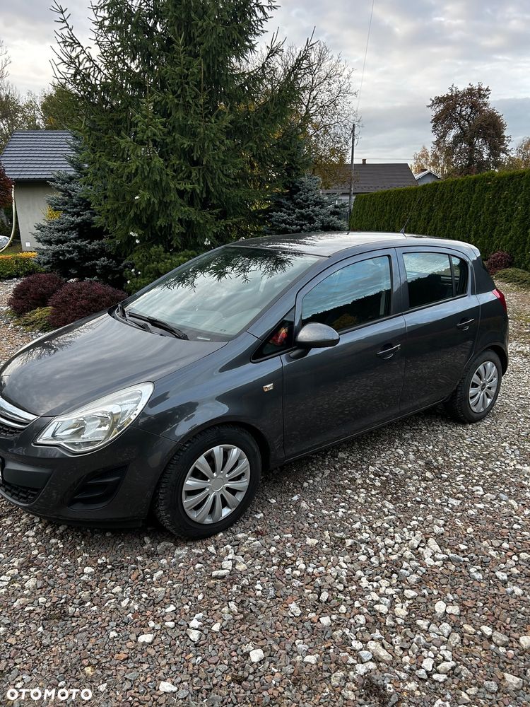 Opel Corsa 2011 photo 3