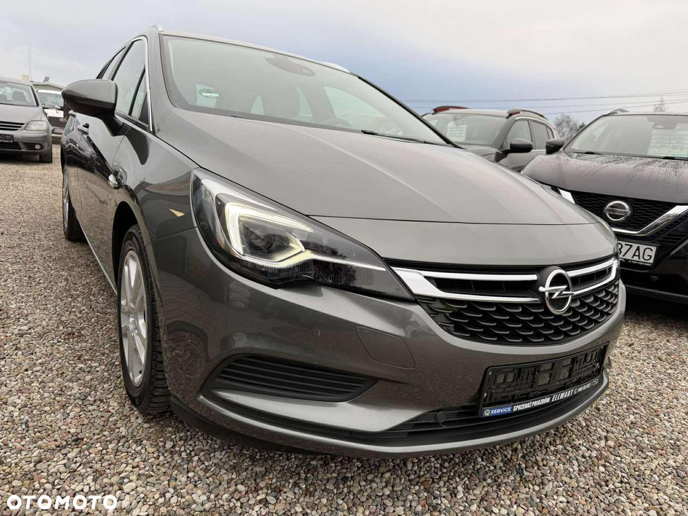 Opel Astra 1.6 CDTI Cosmo - 4