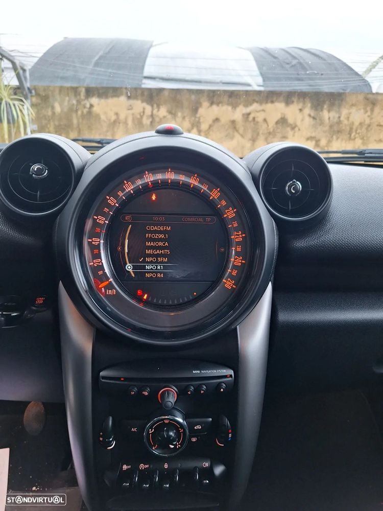 MINI Countryman One D - 9