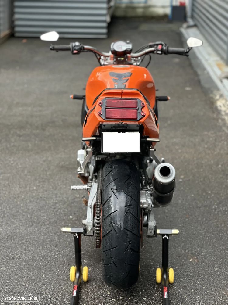 Yamaha FZR 600 R - 4