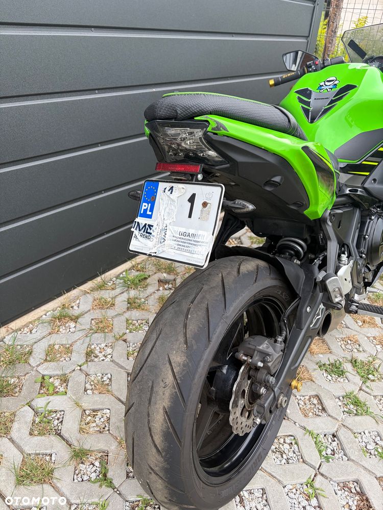 Kawasaki Ninja - 11