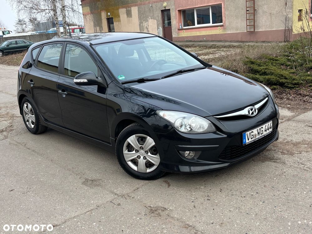 Hyundai i30 i30cw 1.6 CRDi FIFA WM Edition - 32