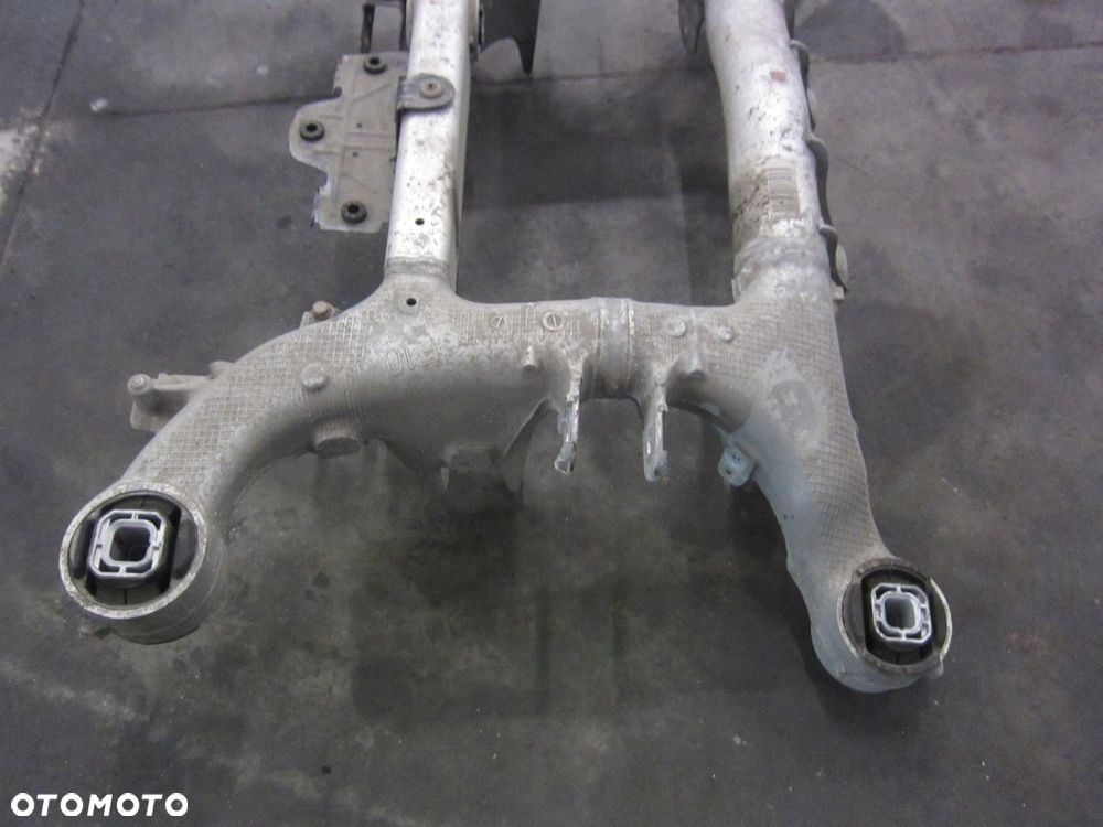 BMW 5 F07 F10 F11 F06 BELKA ZAWIESZENIA TYLNEGO SANKI TYŁ 6799103 6793802 - 5