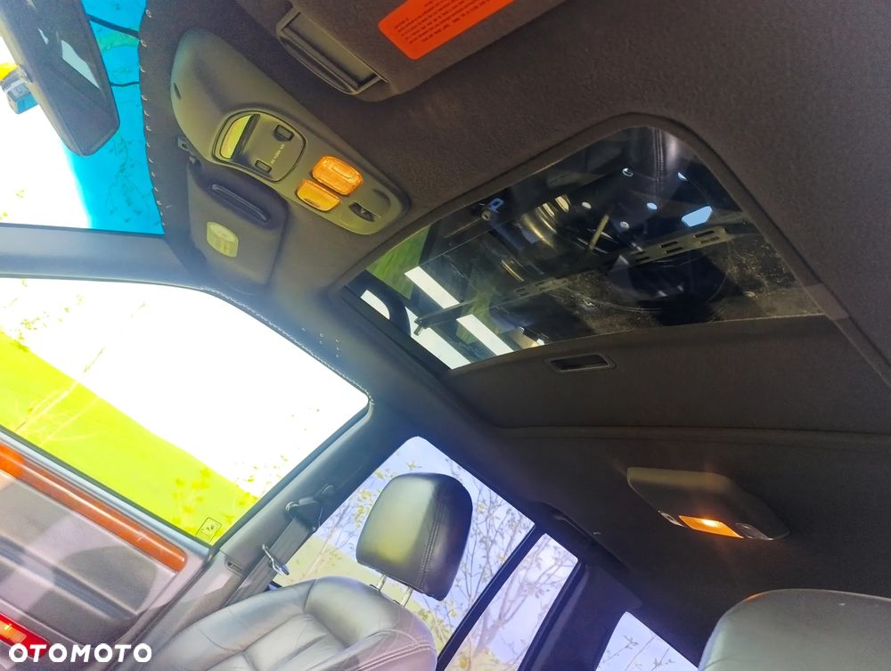 Jeep Grand Cherokee - 16