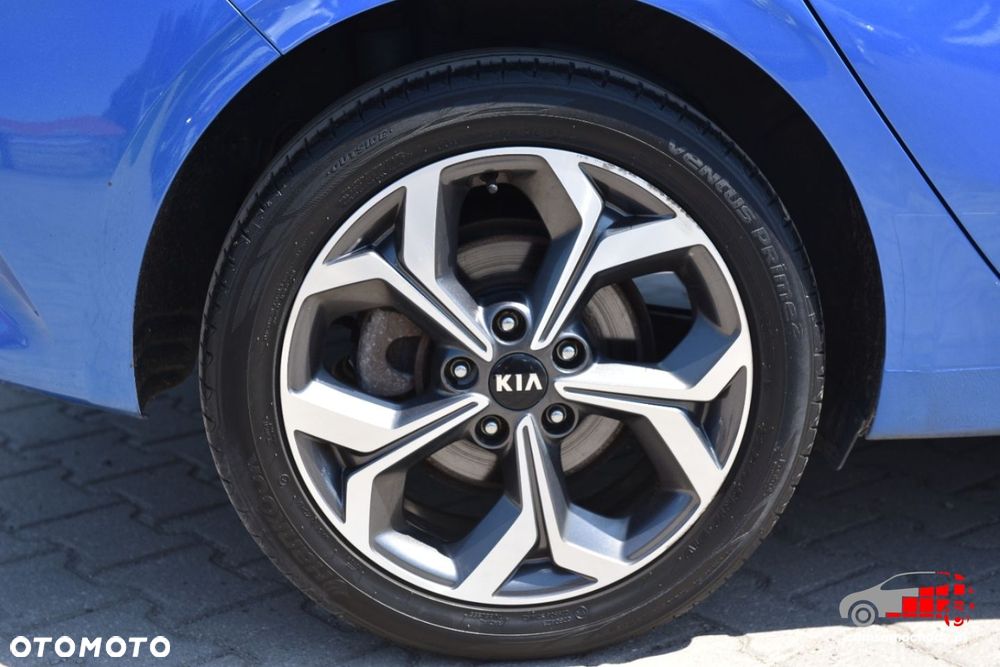 Kia Ceed - 12