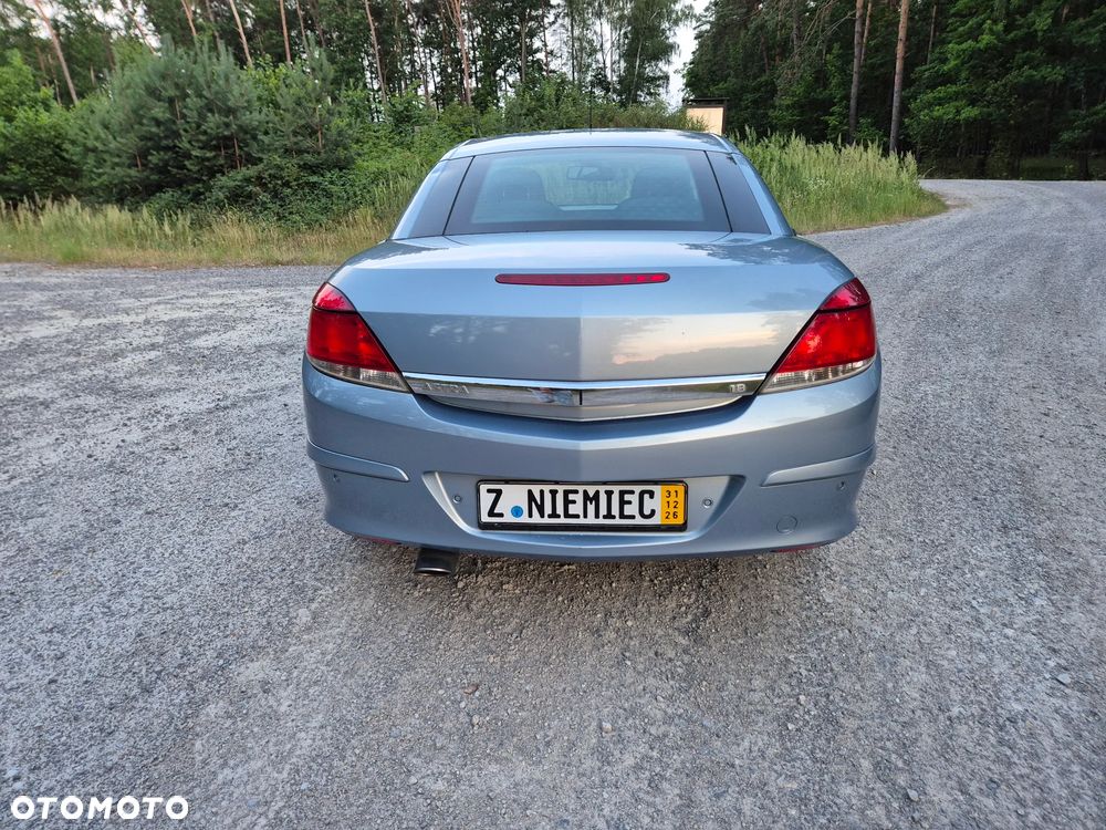 Opel Astra 1.8 Cosmo - 17