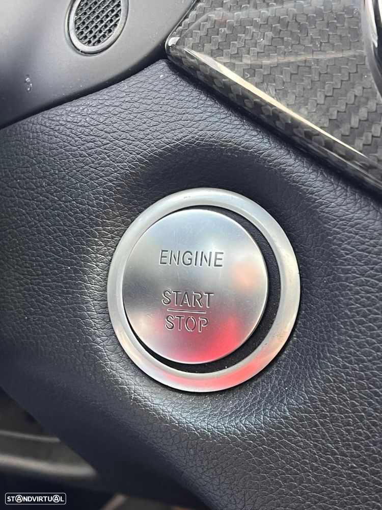 Mercedes-Benz CLA 45 AMG 4Matic Speedshift 7G-DCT Night Edition - 3