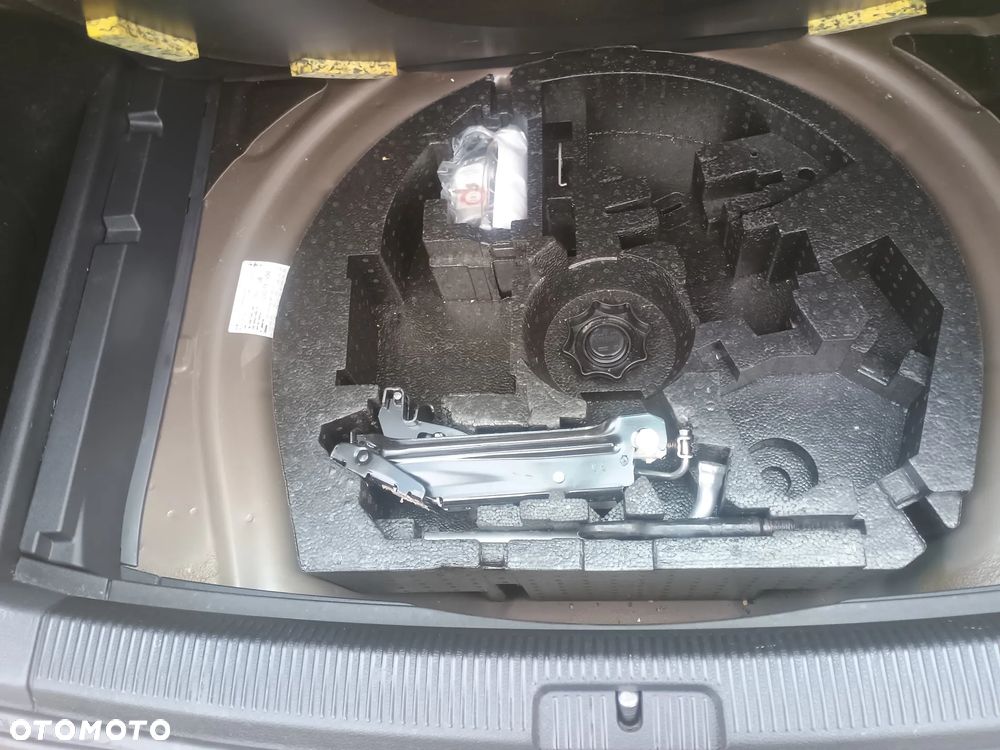 Volkswagen Golf - 12