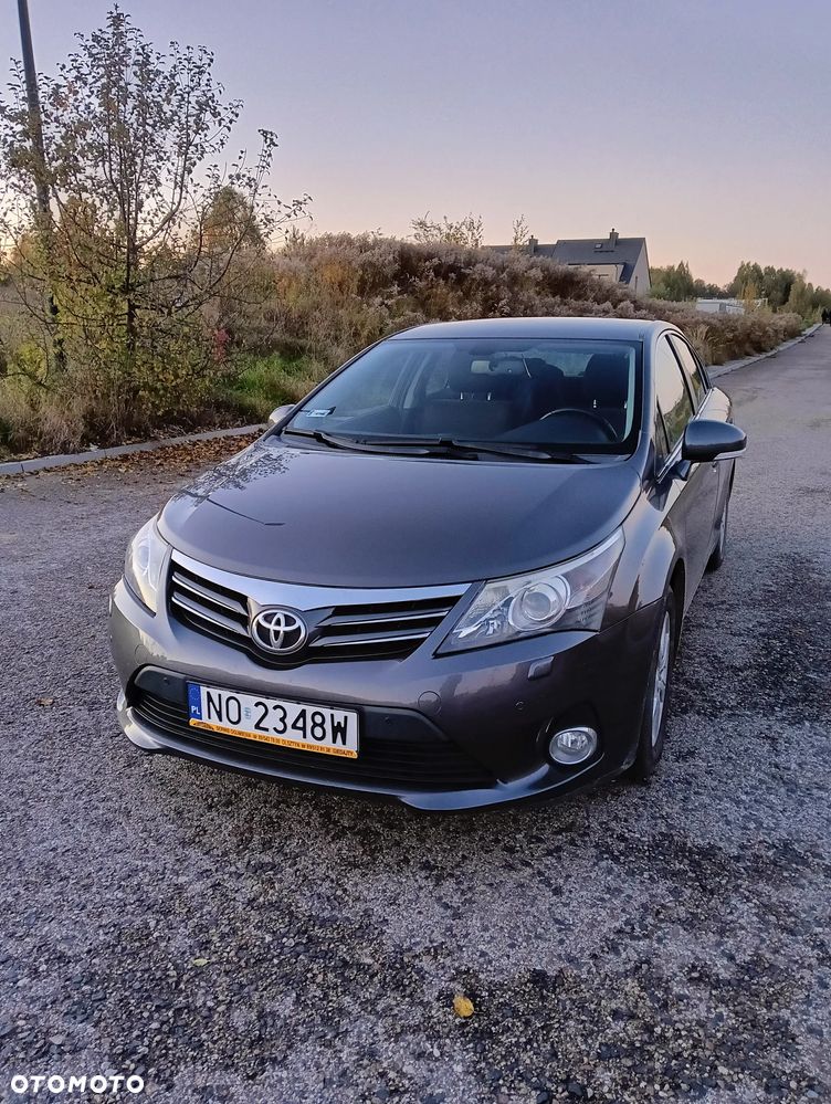 Toyota Avensis - 2