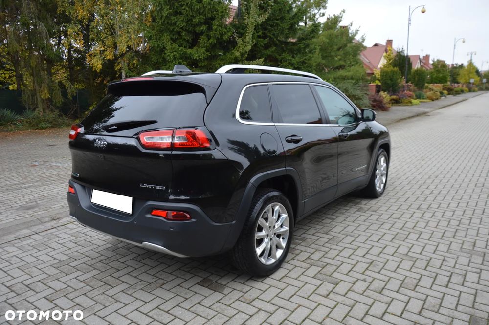 Jeep Cherokee 2.0 MJD 4x2 Longitude - 10