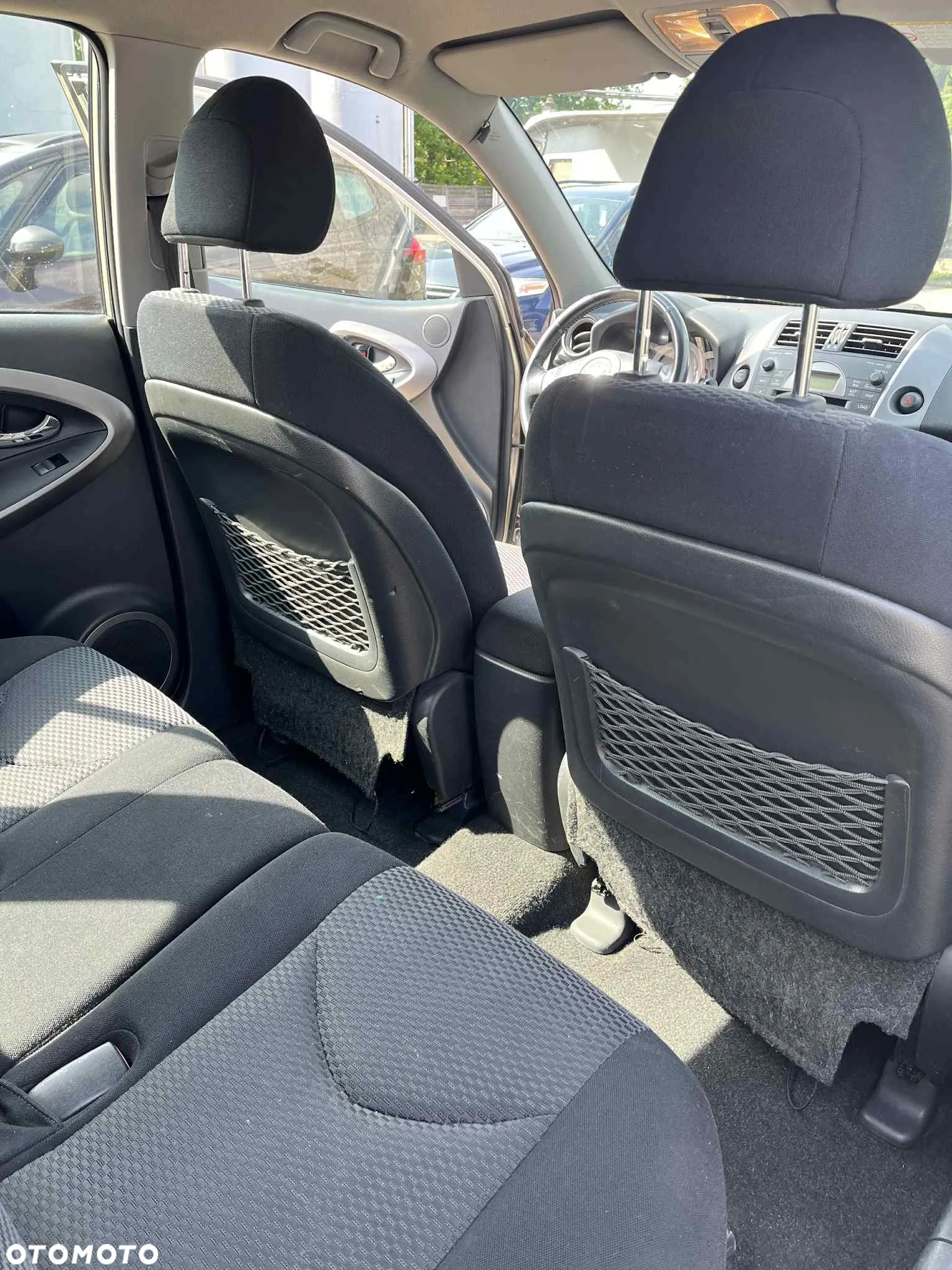 Toyota RAV4 - 23