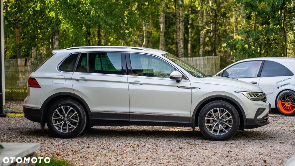 Volkswagen Tiguan - 5