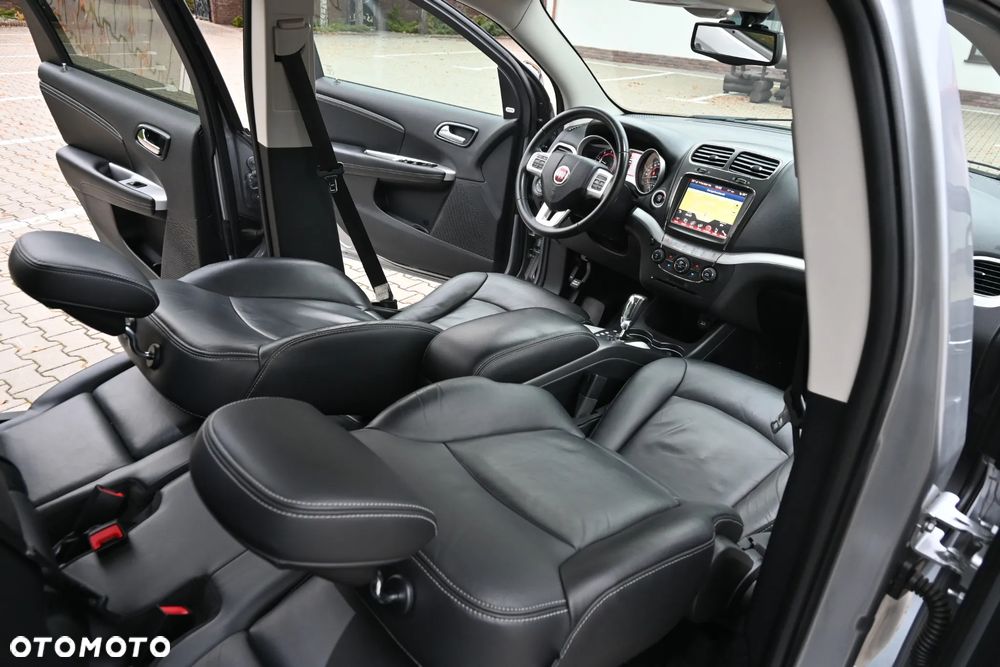 Fiat Freemont 2.0 Multijet 16V DPF Automatik Allrad Black Code - 34