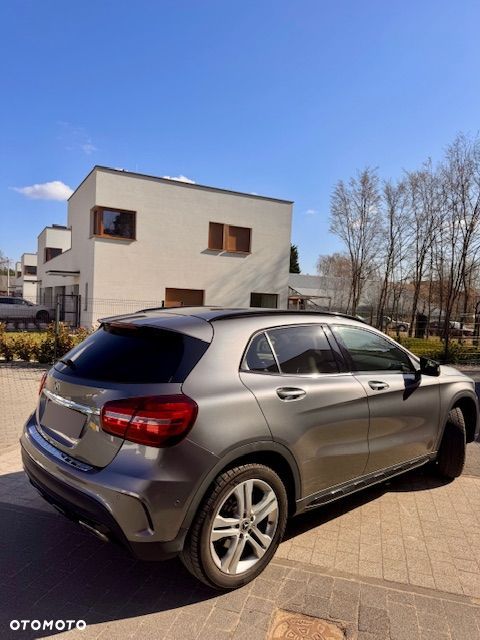 Mercedes-Benz GLA 250 4-Matic AMG Line - 4